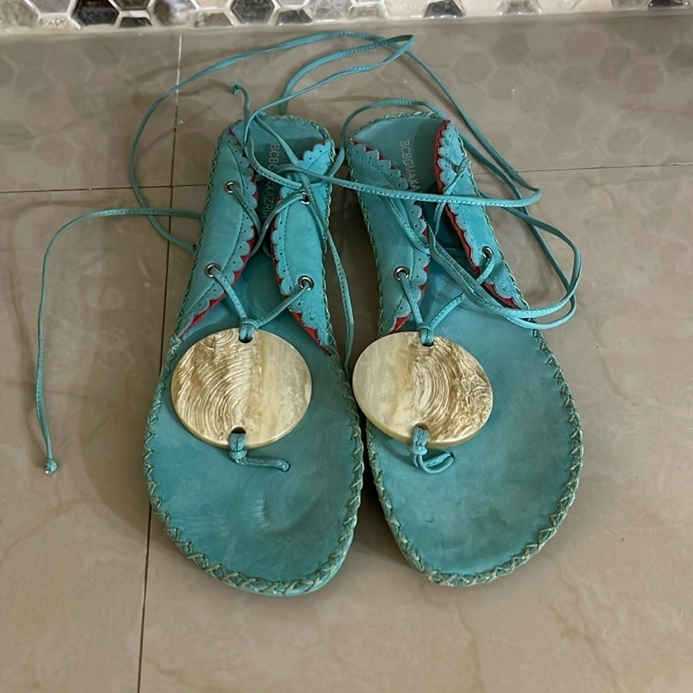 Bcbgmaxazria sandals size 8B